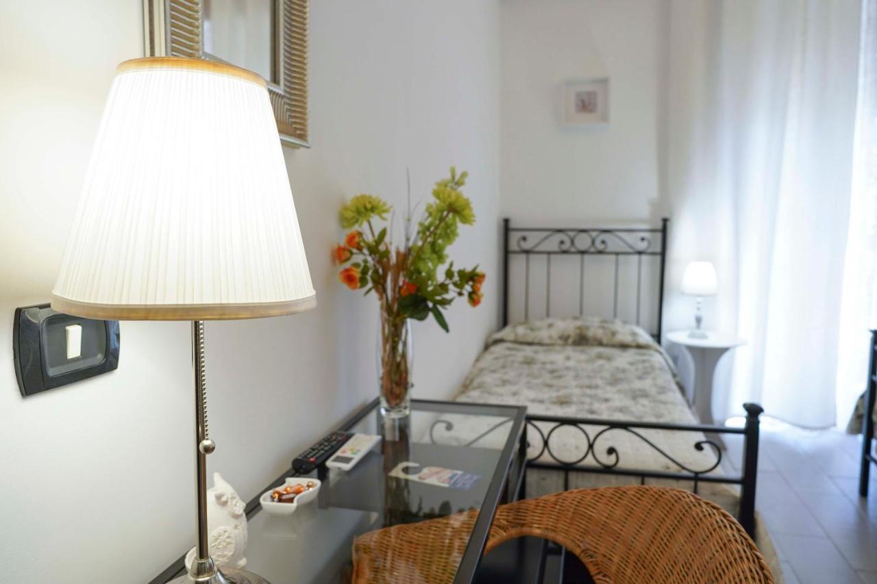 Anthea Bb Napoli Bed & Breakfast Bagian luar foto