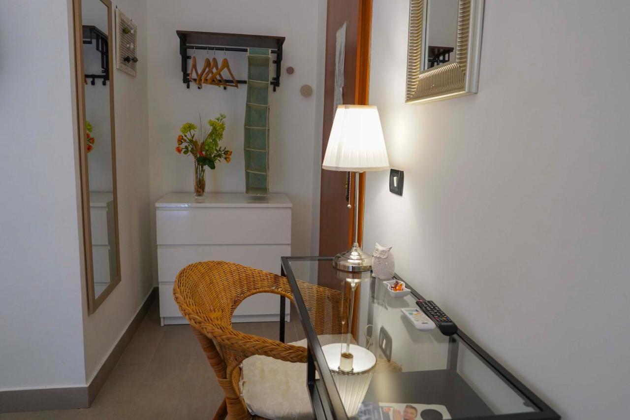 Anthea Bb Napoli Bed & Breakfast Bagian luar foto