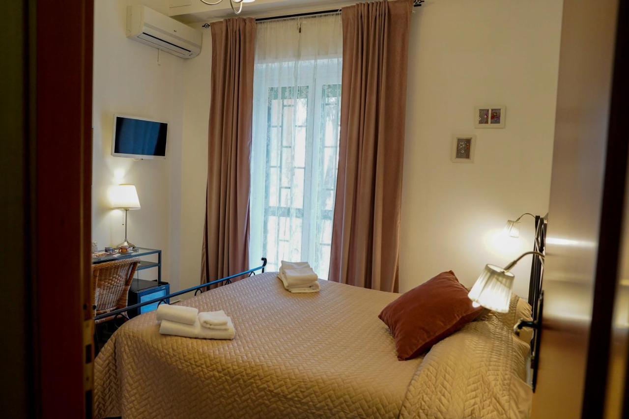 Anthea Bb Napoli Bed & Breakfast Bagian luar foto