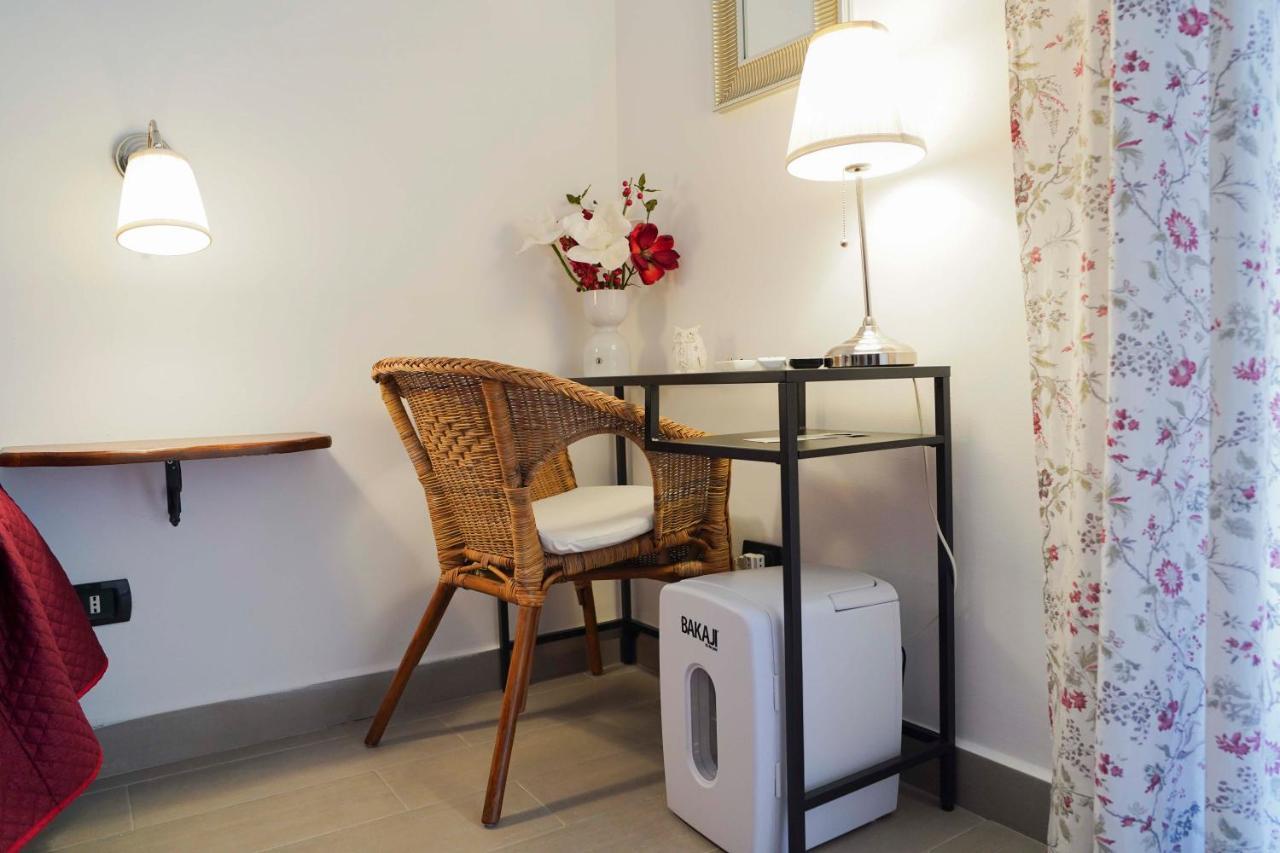 Anthea Bb Napoli Bed & Breakfast Bagian luar foto