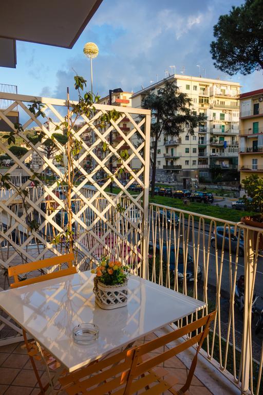 Anthea Bb Napoli Bed & Breakfast Bagian luar foto